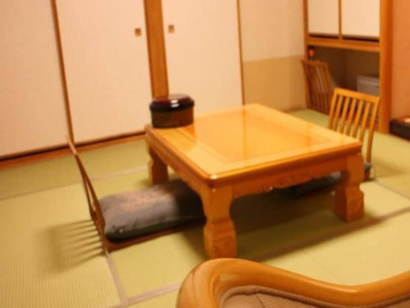 碧の美ゆゆaonobi Yuyu旧湯元白金温泉ホテル Biei Exterior photo